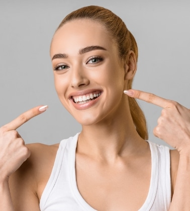 teeth whitening dentist at The Chicago Center for Cosmetic & Implant Dentistry